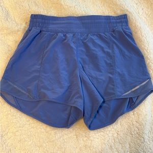 Lululemon size 8, 4in Hotty Hot wild indigo